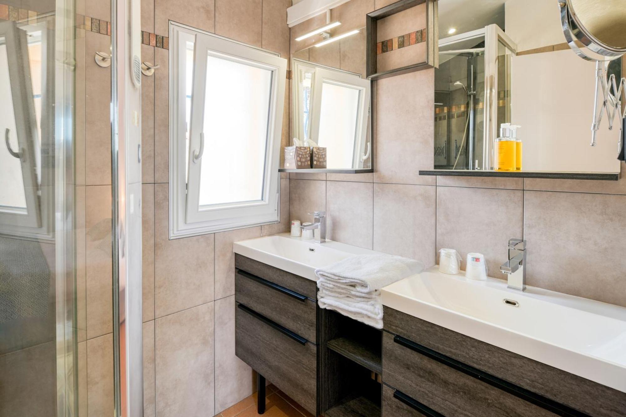 Hotel La Nartelle Sainte-Maxime Ngoại thất bức ảnh